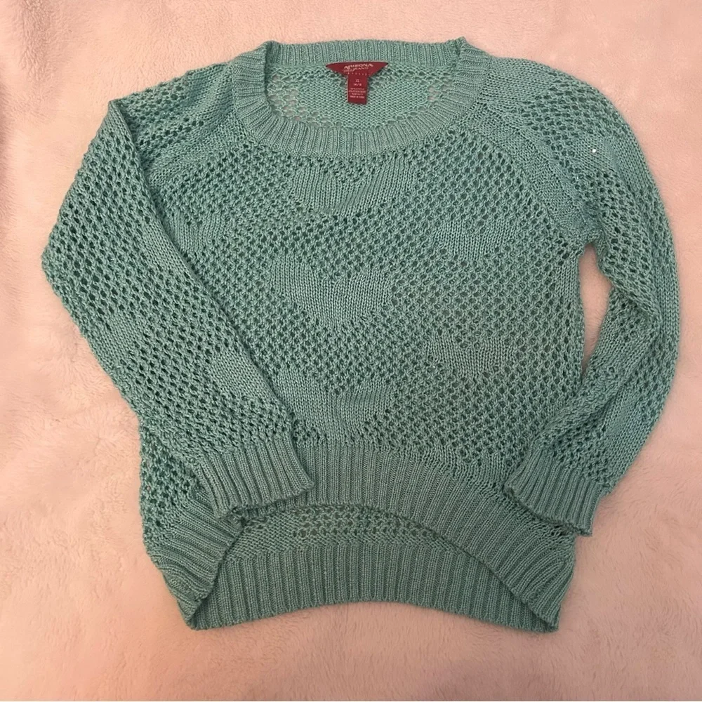 Size 14/16 Teal Shimmery Sweater w/ Hearts B3
